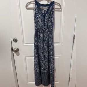 Old Navy Navy & White Floral Maxi Dress